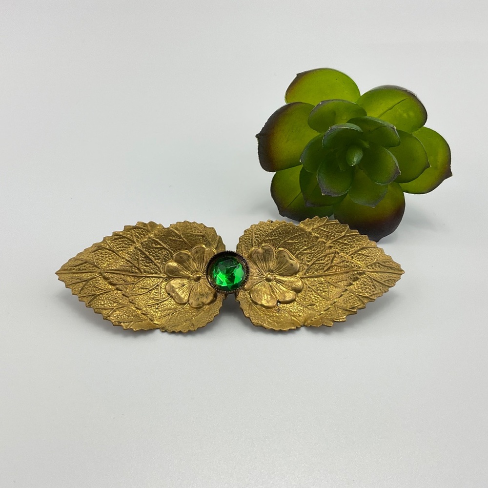 Vintage, Uranium Glass Brooch, Art Nouveau, Leaves & Flowers, Repousse